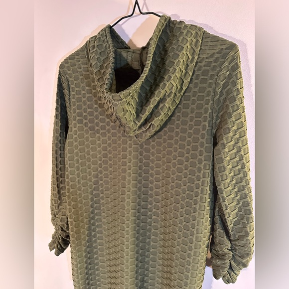 NWOT STRETCH KNIT OLIVE HONEYCOMB HOODIE - Picture 13 of 16